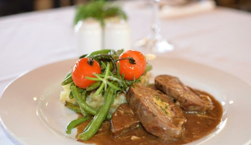 BELLEVUE HOTEL BENEŠOV Benešov