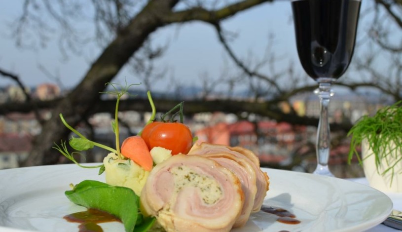 BELLEVUE HOTEL BENEŠOV Benešov