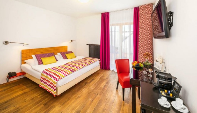 BELLEVUE HOTEL BENEŠOV Benešov