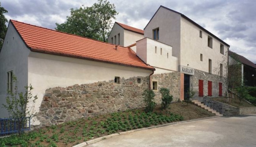 BELLEVUE HOTEL BENEŠOV Benešov