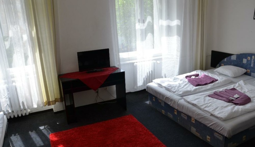 HOTEL POŠTA Benešov - Dvoulůžkový pokoj