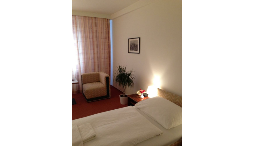 A - AUSTERLITZ hotel  Brno - dvoulůžkový standart