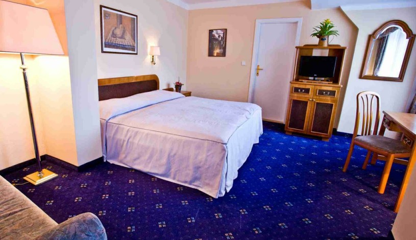 Hotel Kampa Stará zbrojnice – Sivek Hotels Praha