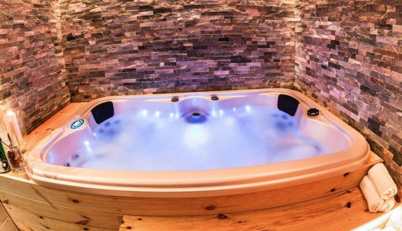 Penzion u Rechů Blansko - WELLNESS Apartmá s vířivkou a finskou saunou