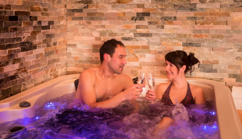 Penzion u Rechů Blansko - Wellness apartmá s vířivkou a kinotelevizí, WELLNESS Apartmá s vířivkou a finskou saunou