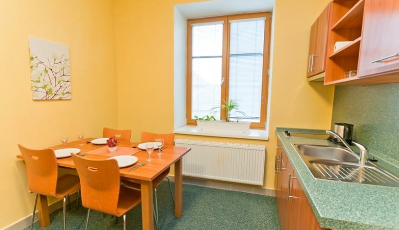 Relax Hotel Štork Lednice - Studio Dvoulůžkové B, Apartmá dvoulůžkové (2 lůžka + 2 přistýlky) 