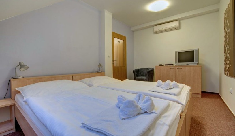 Relax Hotel Štork Lednice - Apartmá čtyřlůžkové B, Dvoulůžkový