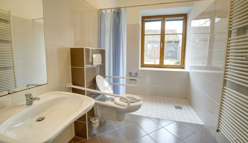 Relax Hotel Štork Lednice - Studio třílůžkové - bezbariérové