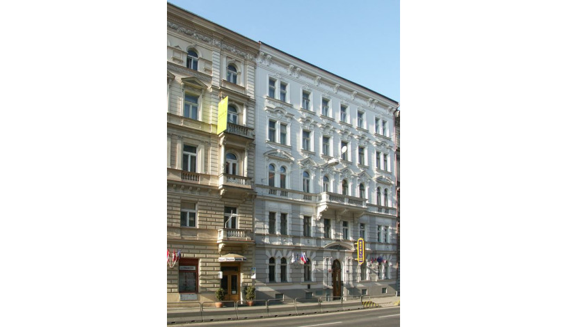 BŘEZINA PENSION Praha