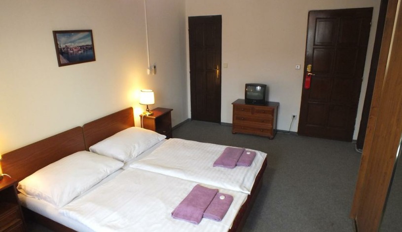 BŘEZINA PENSION Praha