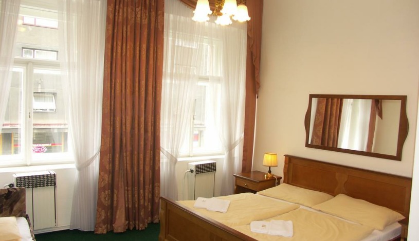 BŘEZINA PENSION Praha