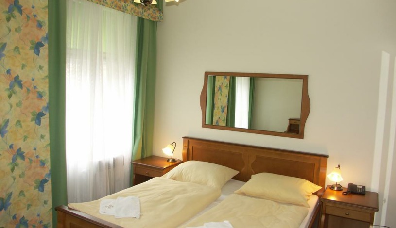 BŘEZINA PENSION Praha