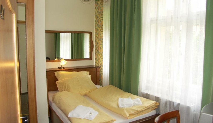 BŘEZINA PENSION Praha