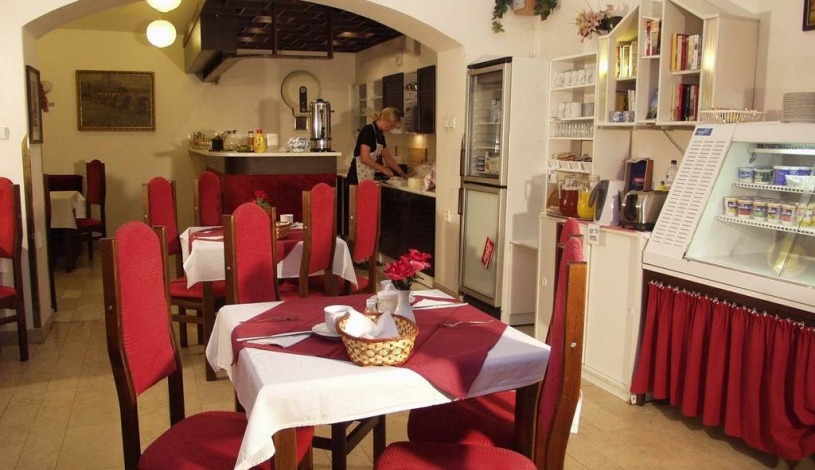 BŘEZINA PENSION Praha