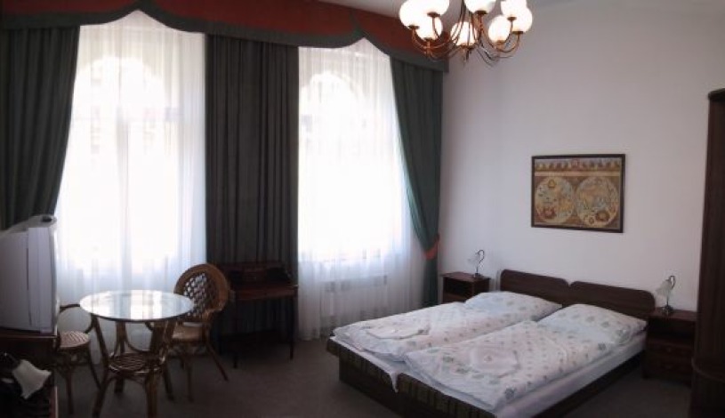 BŘEZINA PENSION Praha