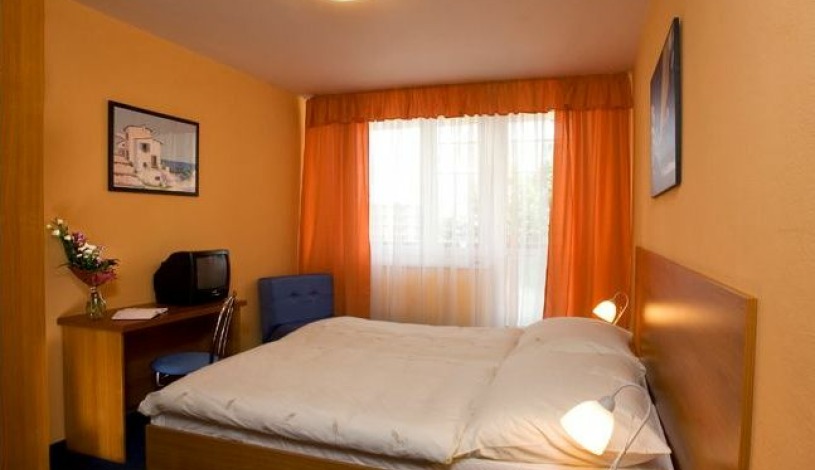 Hotel Bridge Praha - Single room, Double room, Triple room, Four bedded room