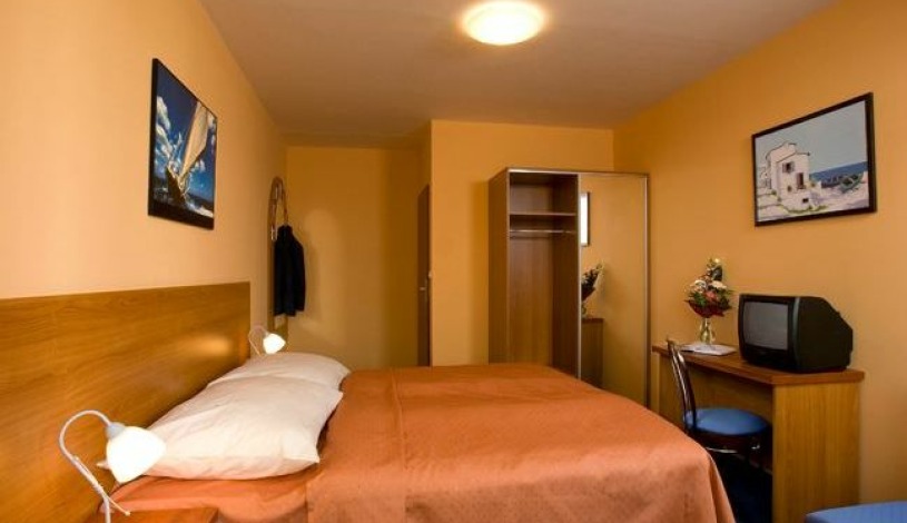 Hotel Bridge Praha - Single room, Double room, Triple room, Four bedded room, Apartment (5 persons)