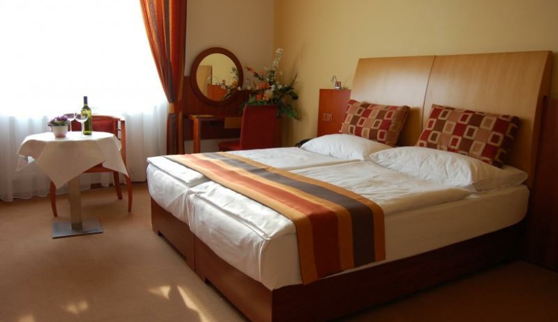 Hotel Atlantis Brno - Dvoulůžkový pokoj Premium