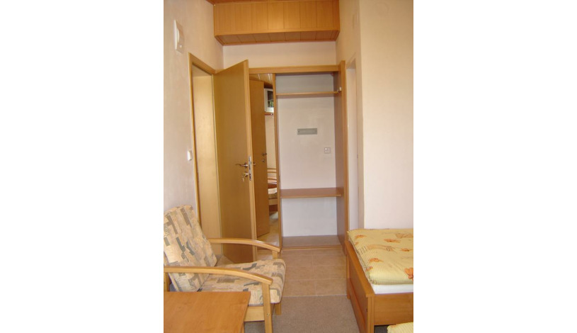 Pronájem pokojů Budinská Eva Brno - 5/Jednolůž.vlast.SZ, 7/Dvoulůž.vlast.SZ+, 6/Dvoulůž.vlast.SZ