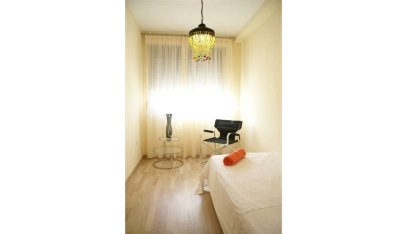 Apartment Calle Albuñol Granada - Apt 19807