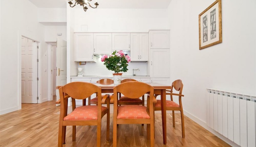 Apartment Calle de la Colegiata 1 Madrid - Apt 41235