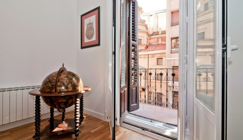 Apartment Calle de la Colegiata 1 Madrid - Apt 41235