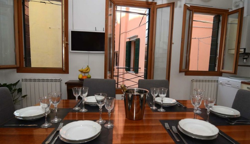 Apartment Calle dell'Olio Venezia - Apt 24026