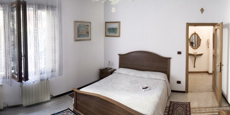 2-Schlafzimmer Venezia Castello mit Küche für 13 Personen