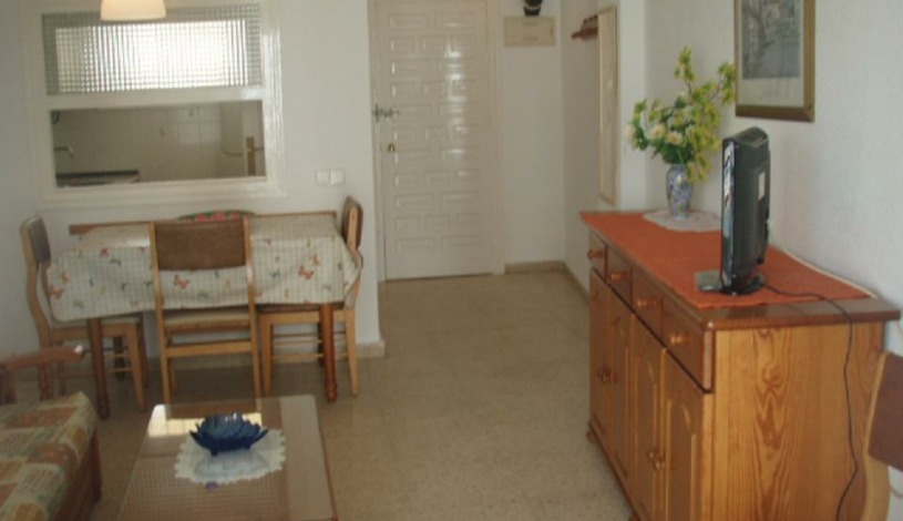 Apartment Calle Gerona Benidorm - Apt 24389