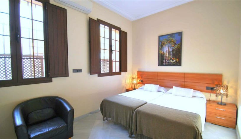 Apartment Calle Lumbreras Sevilla - Apt 28169