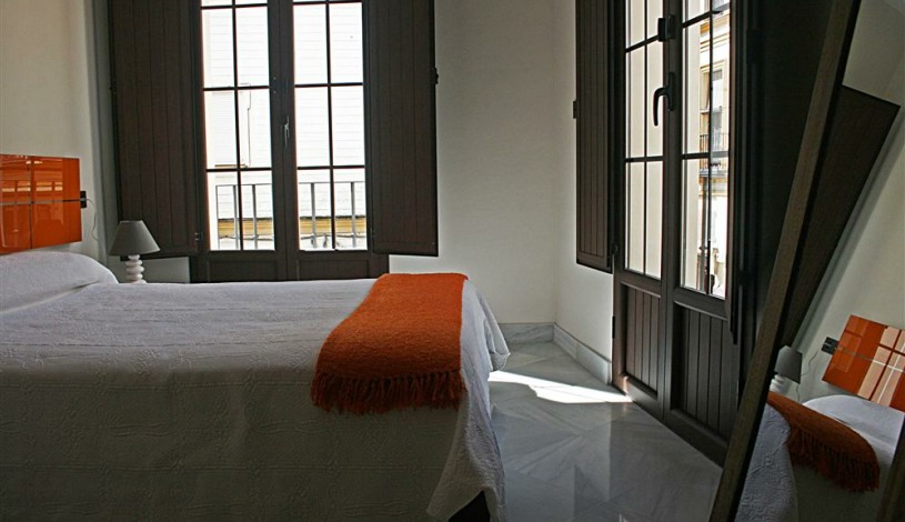Apartment Calle Lumbreras Sevilla - Apt 28139