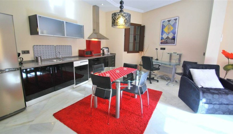 Apartment Calle Lumbreras Sevilla - Apt 28153