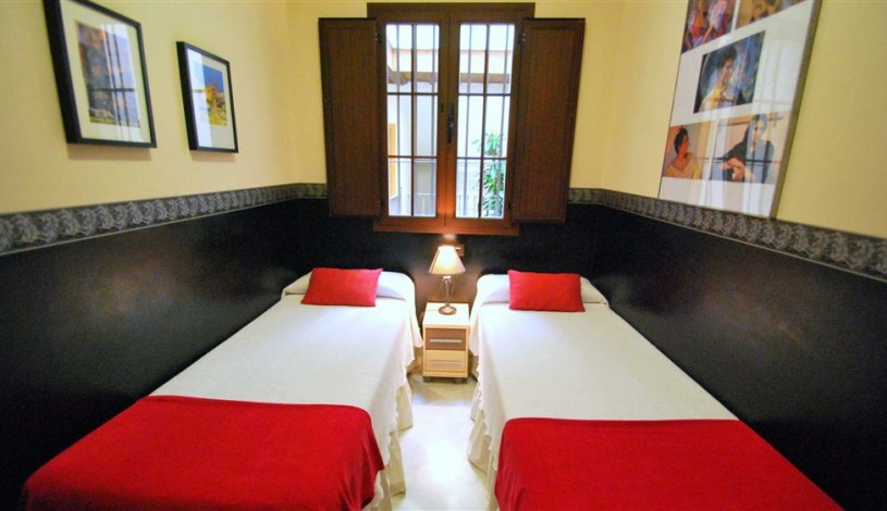 Apartment Calle Lumbreras Sevilla - Apt 28153