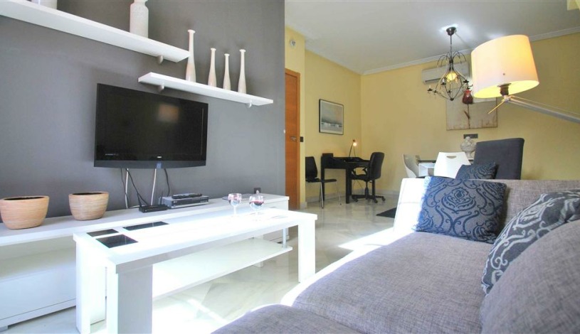 Apartment Calle Lumbreras Sevilla - Apt 28172