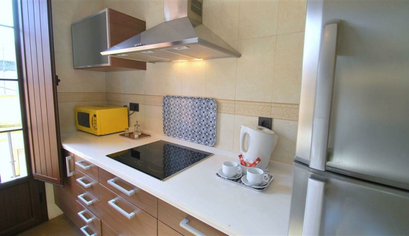 Apartment Calle Lumbreras Sevilla - Apt 28172