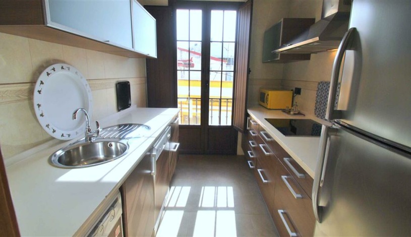 Apartment Calle Lumbreras Sevilla - Apt 28172