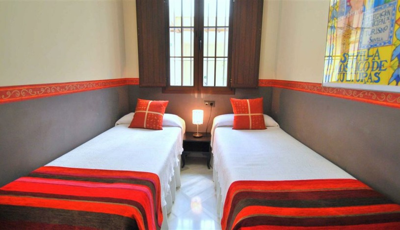 Apartment Calle Lumbreras Sevilla - Apt 28172