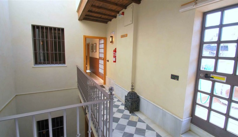 Apartment Calle Lumbreras Sevilla - Apt 28172