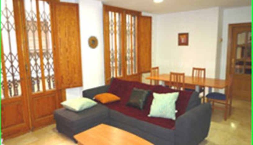 Apartment Calle Obispo Don Jerónimo Valencia - Apt 19258