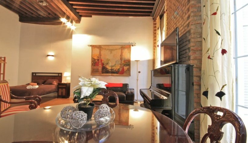 Apartment Calle Sánchez Pastor Málaga - Apt 26889