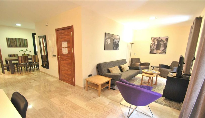 Apartment Calle Santas Patronas Sevilla - Apt 28163