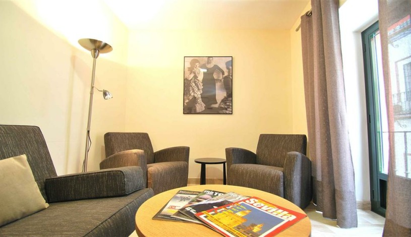 Apartment Calle Santas Patronas Sevilla - Apt 28163