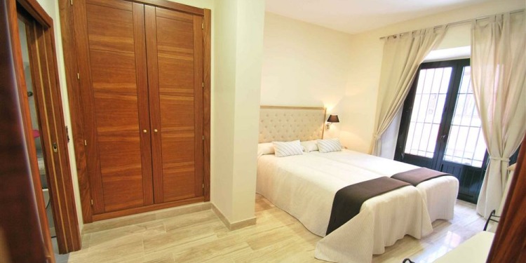 3-sypialniowy Apartament Sevilla Museo z kuchnią dla 8 osób