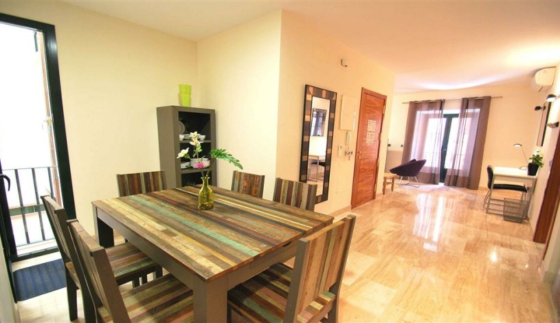 Apartment Calle Santas Patronas Sevilla - Apt 28163