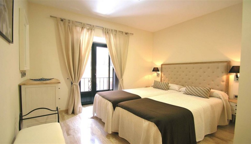 Apartment Calle Santas Patronas Sevilla - Apt 28163