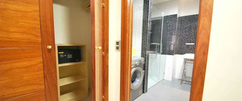 Apartment Calle Santas Patronas Sevilla - Apt 28163