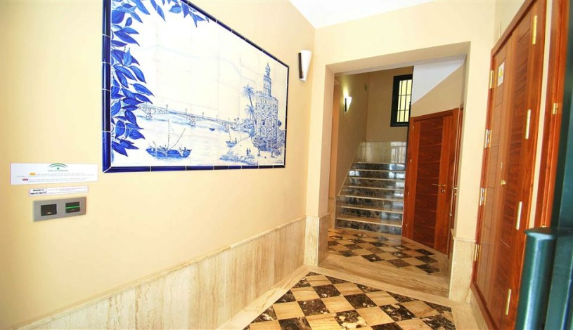 Apartment Calle Santas Patronas Sevilla - Apt 28163