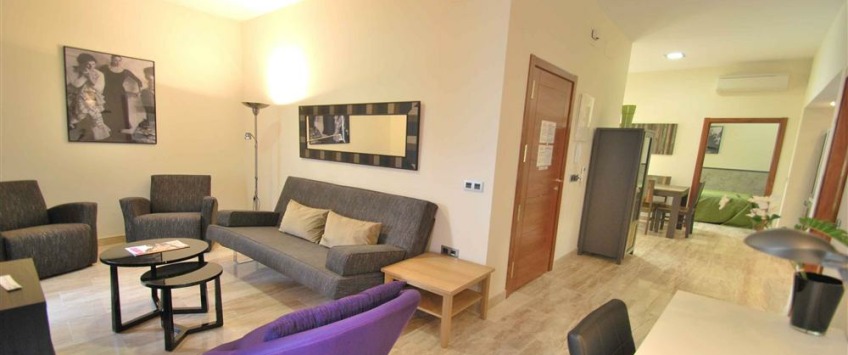 Apartment Calle Santas Patronas Sevilla - Apt 28168