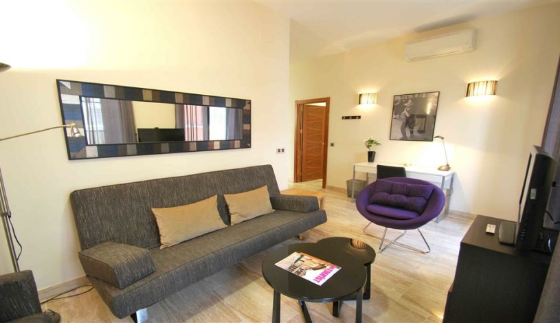 Apartment Calle Santas Patronas Sevilla - Apt 28168
