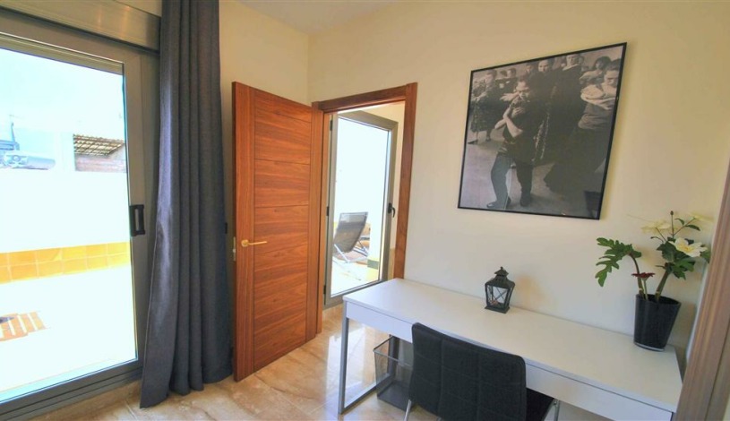 Apartment Calle Santas Patronas Sevilla - Apt 28168